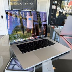 2023 16” MacBook Pro M2 Pro Chip 32GB Ram 512SSD! 90 day warranty! We offer financing!