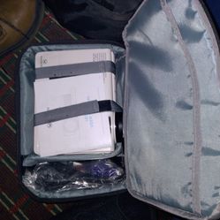 Vankyo Projector