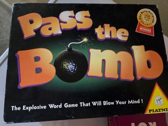 Vintage 1994 Pass the Bomb Word Game - Piatnik