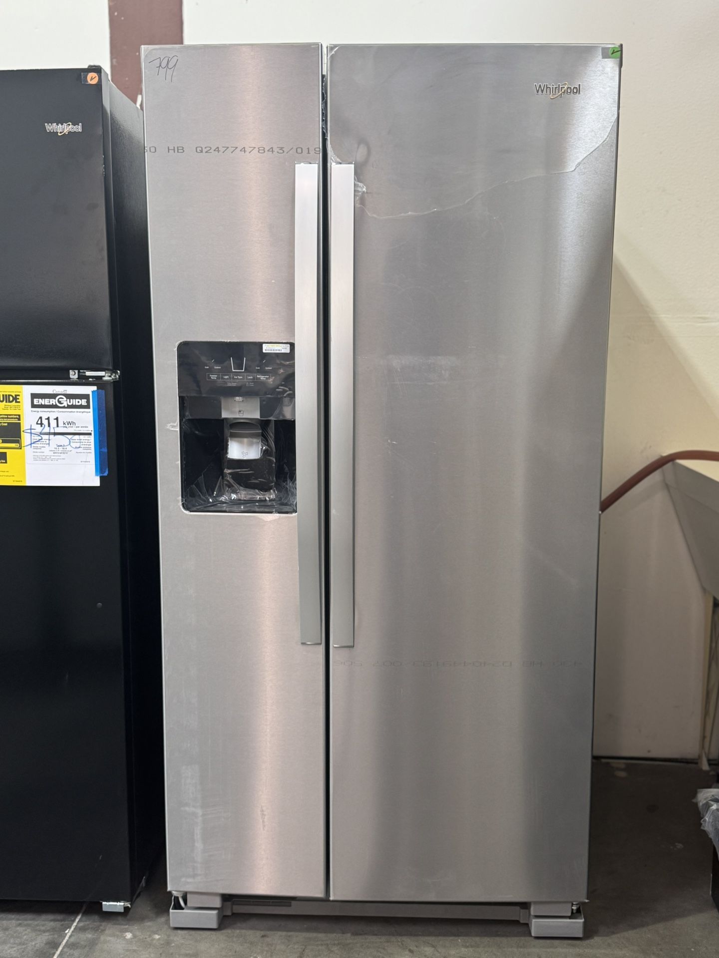 Whirlpool Side By Side Refrigerator In Fingerprint Resistant Stainless Steel