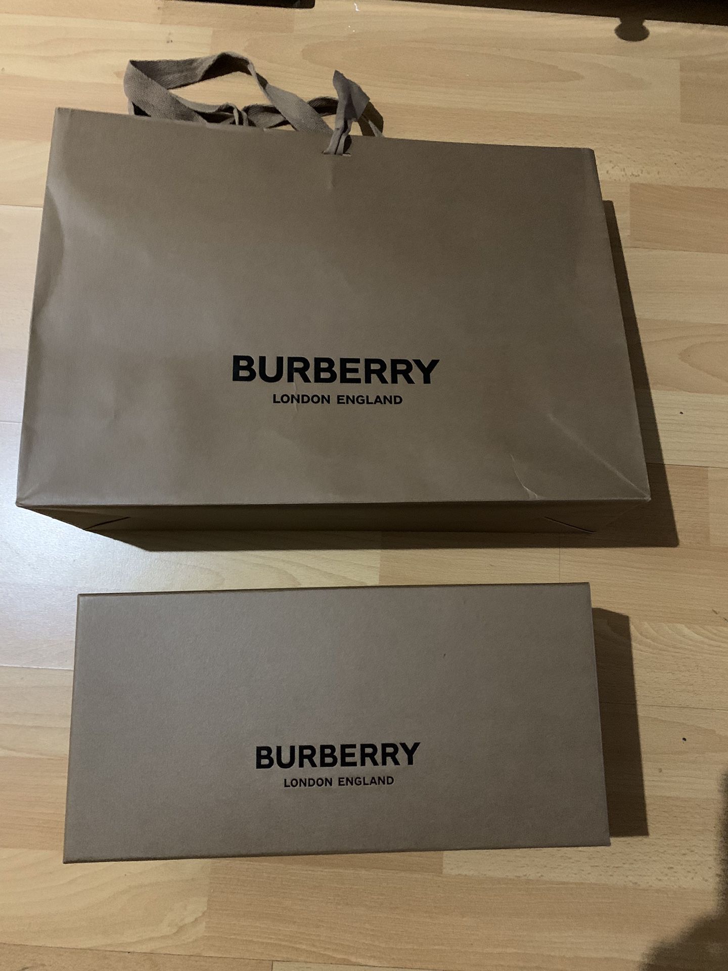 Burberry Empty Shopping Bag And Box 