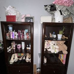 Living Spaces Tower Stands