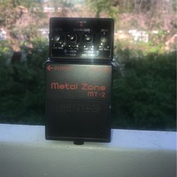 Boss Metal zone MT-2 Guitar Distortion Pedal