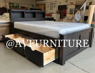 Queen Bed w 3 Drawers and Memory Foam Mattress