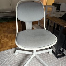 IKEA Swivel Office Chair – White & Gray – Great Condition – $40 – Brookline Pickup