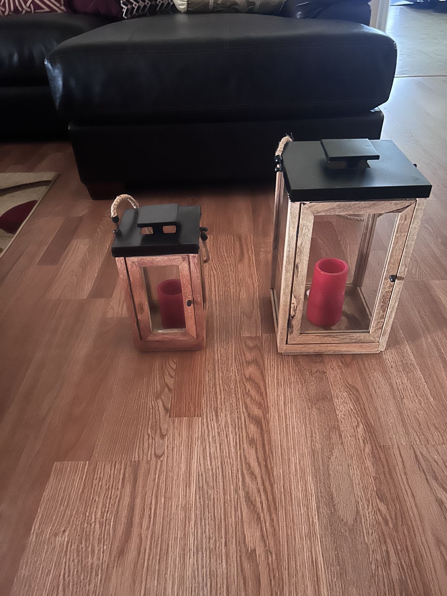 2 Lanterns