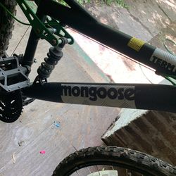 Mongoose Mountain bike