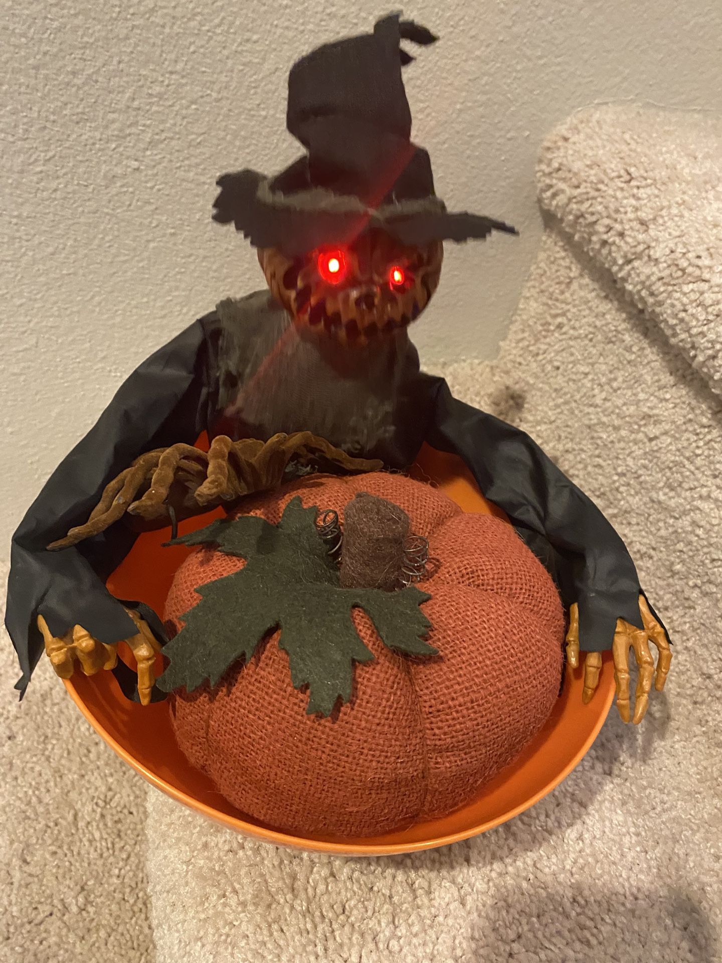 Halloween Talking Animated Scarecrow In 9 Inch Candy Bowl 