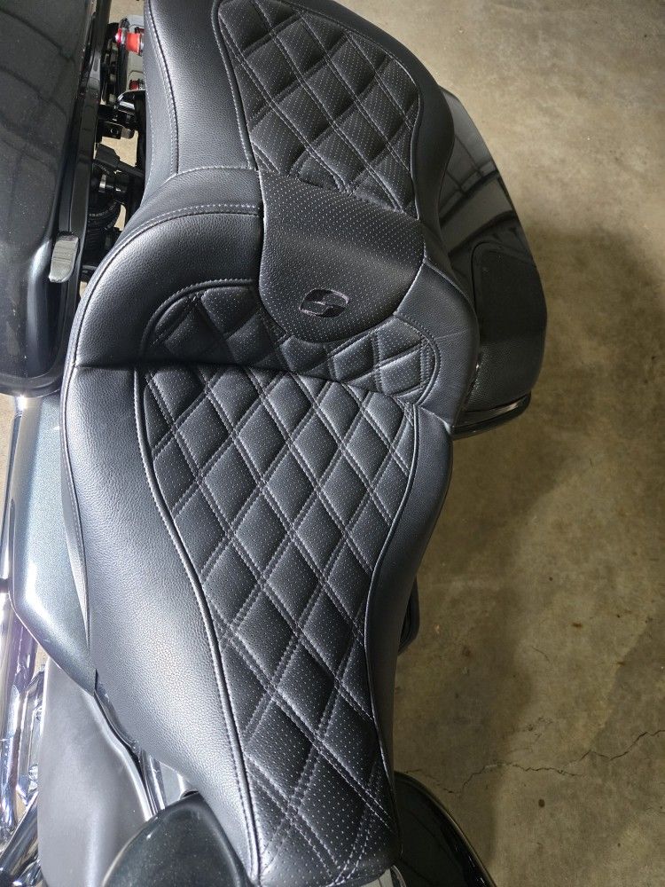 Saddlemen Seat 