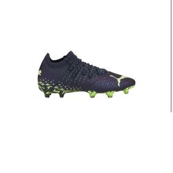 Pumas Future Z Size 9.5