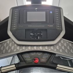Nordictrack C1070 Pro Treadmill