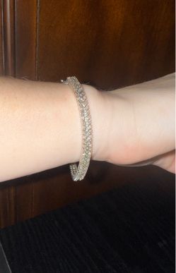 Tennis Bracelet 925 UD The "UD" stamp on it stands for Unique Designs. It is the hallmark or maker’s mark for Unique Designs, Inc., a major fine jewel