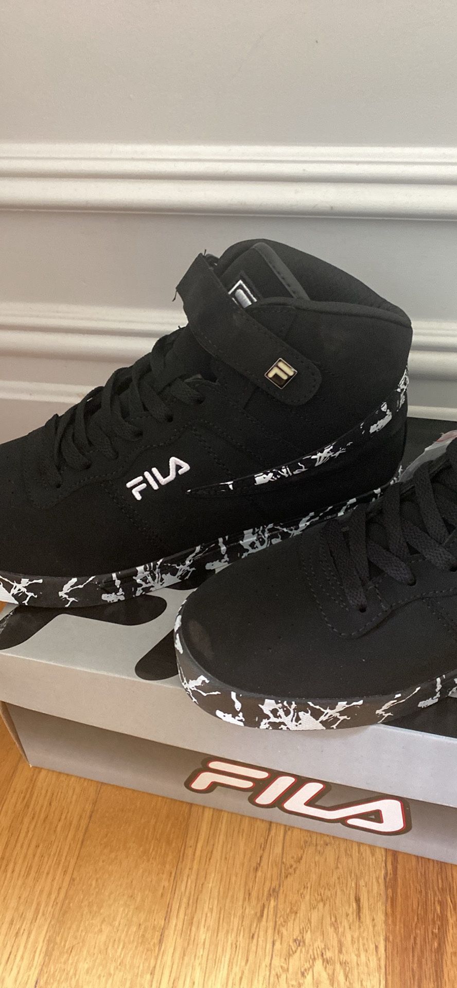 FILA Shoes Sneakers Size 10 High Tops