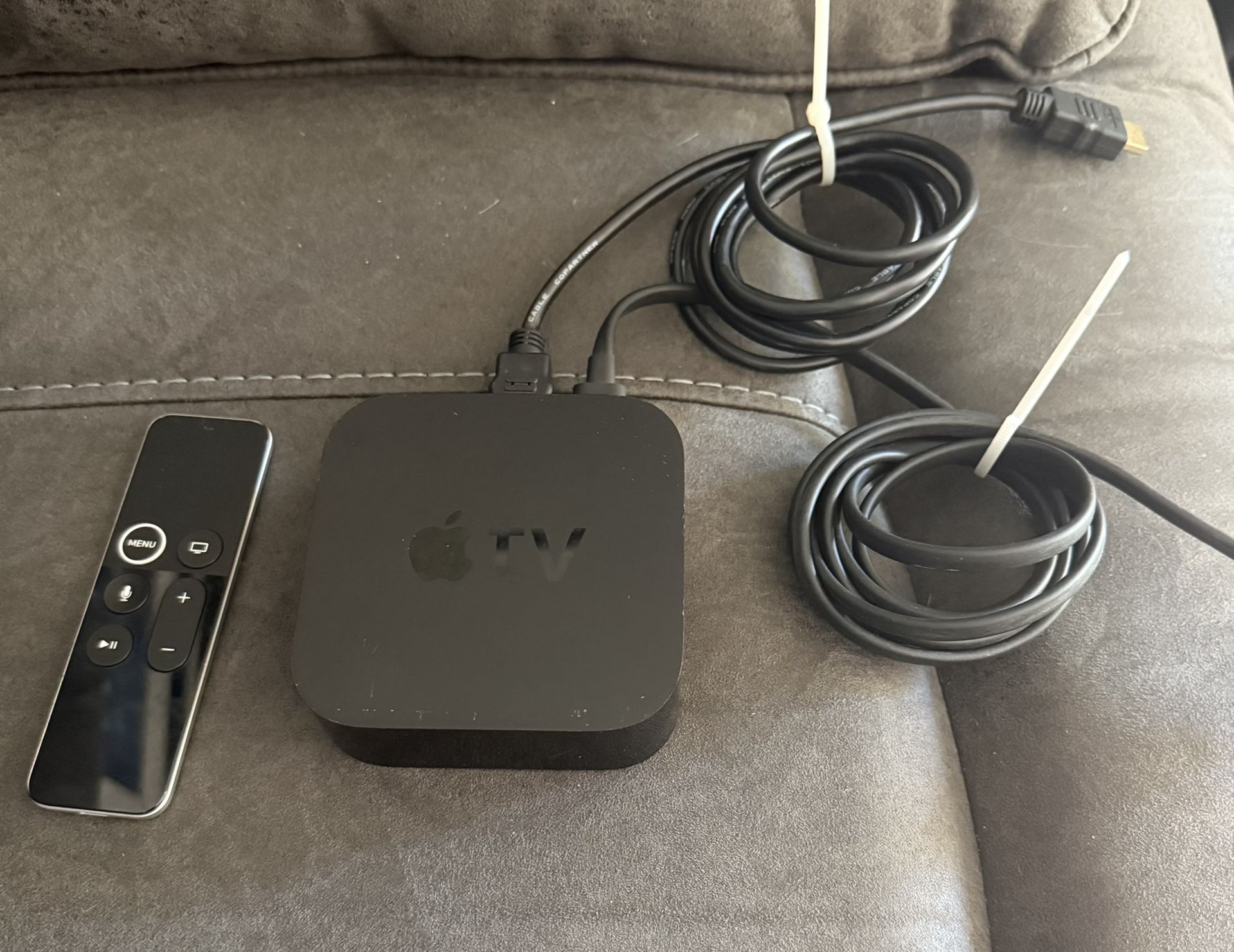 Apple TV (4th Generation) 32GB HD Media Streamer - A1625
