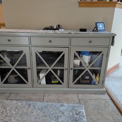 Hutch/Storage
