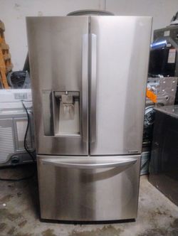 L G Refrigerator 36w 30d 70h 