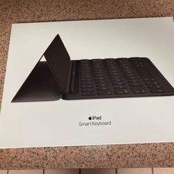 IPAD Smart Keyboard 