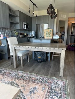 Dining room table