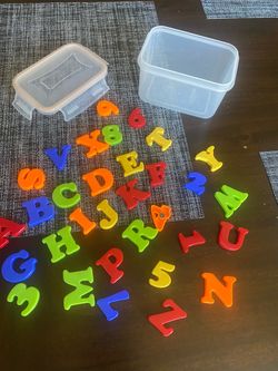 Magnetic letters and numbers with container