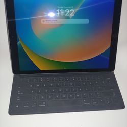 iPad Pro 12.9  (ML0f2LL/A) WiFi 32gb