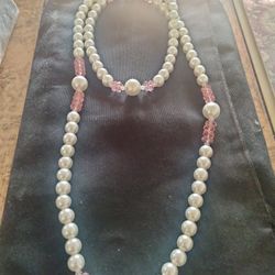 Vintage Fresh Faux Pearl Necklace $30. o.b.o.