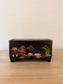 Vintage Hand-Painted Japanese Lacquer Jewelry Box with Music Box – Mount Fuji – Made in Japan