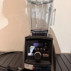 ✨ Vitamix A3500 Ascent Series Blender – Like New ✨