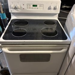 Ge Stove On Good Working Condition 