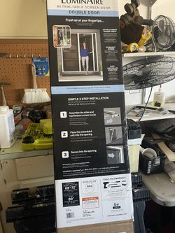 Luminaire Double Retractable Screen Door