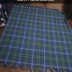 PICNIC OR BEACH BLANKET 70 X 90 NEW 