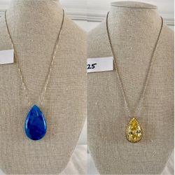 Elegant teardrop necklaces in blue and yellow