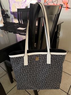 Tommy Purse