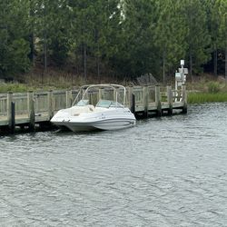 2003 Glastron DX235
