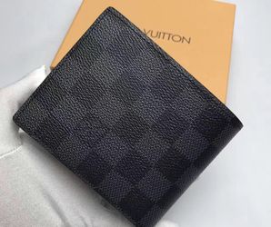 Designer men’s black leather wallet LV