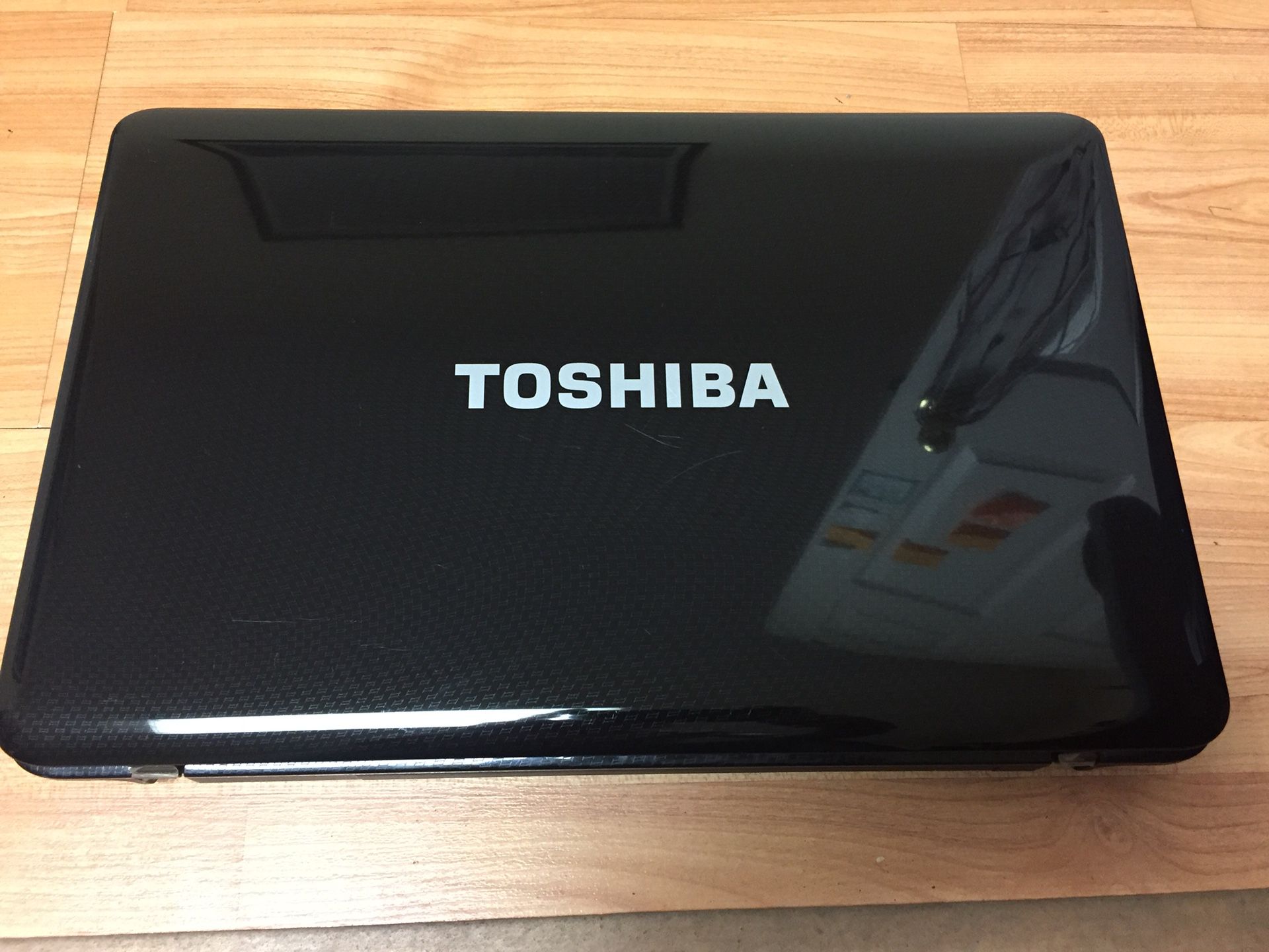 Front and back cover LAPTOP TOSHIBA
