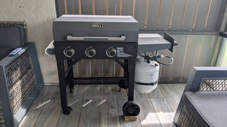 28 inch Expert Grill Propane Griddle - 3 Burner, Portable, Clean.