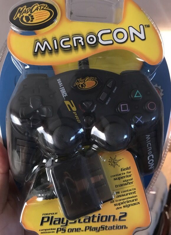 Mad Catz MicroCON PlayStation 2/PlayStation controller