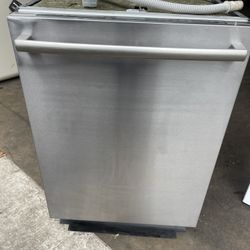 Bosch  Benchmark® Dishwasher 24'' Stainless steel