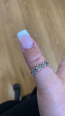Pandora Size 10 Flower Ring