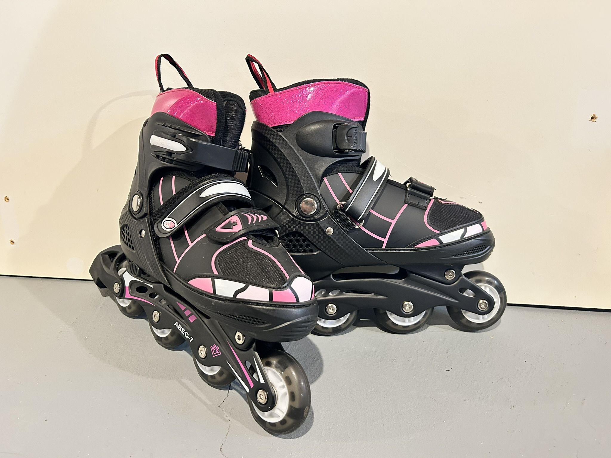 Women’s Roller Blades Size 8