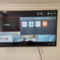 Smart TV LG 55 inches + Moving wall mounts