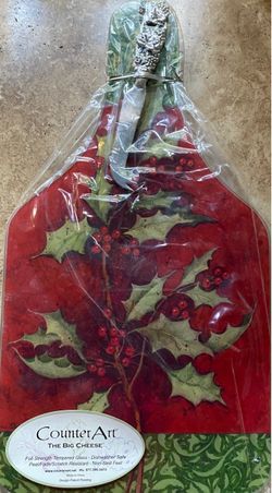 Winter botanicals Holly Berry Cutting board/Appetizer Canapé -New in wrapper