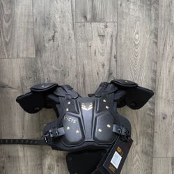 New Youth Vicis Should Pads 