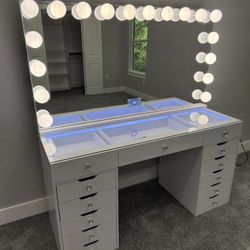 Large Luxury Bluetooth Vanity 