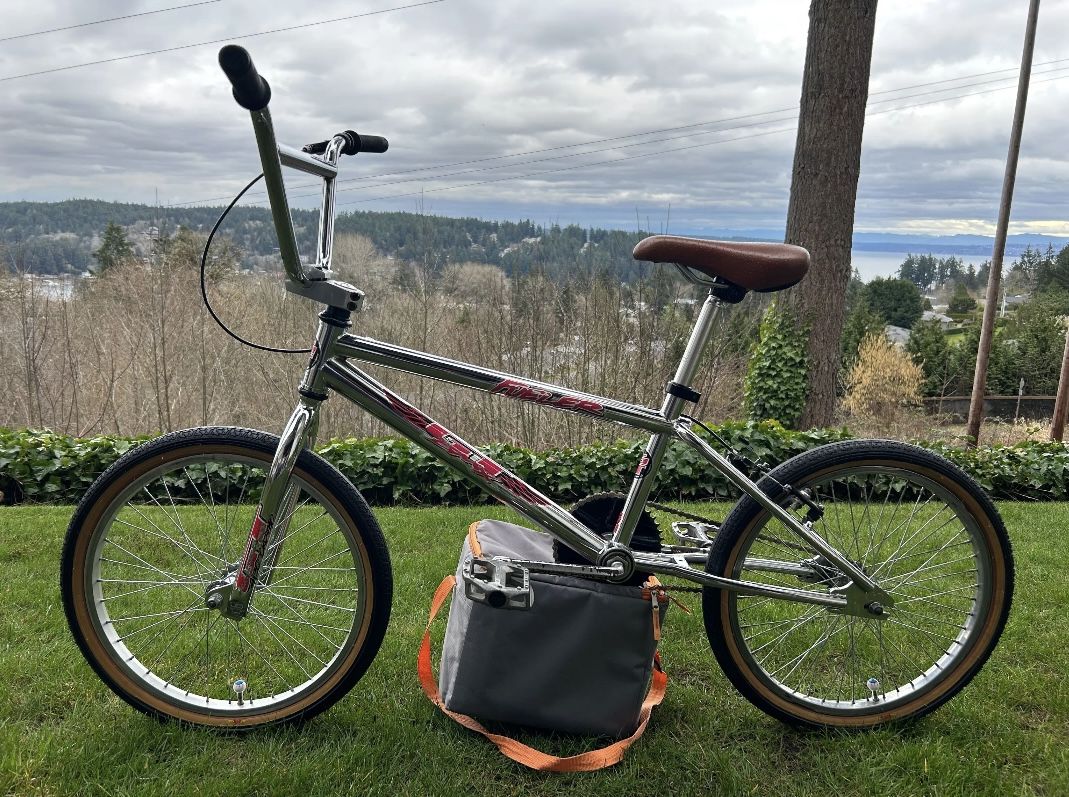 GT Fueler 1995 Freestyle 22” BMX Bike Chromoly Mid Old School Vintage 90s 90skid 1990s Chrome - Ready To Ride!