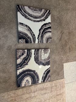 Two wall decor
