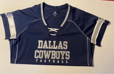 Dallas Cowboys Football - Women’s 2XL Jersey w/ fitted cap