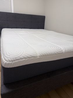 Queen size bed with super mattress