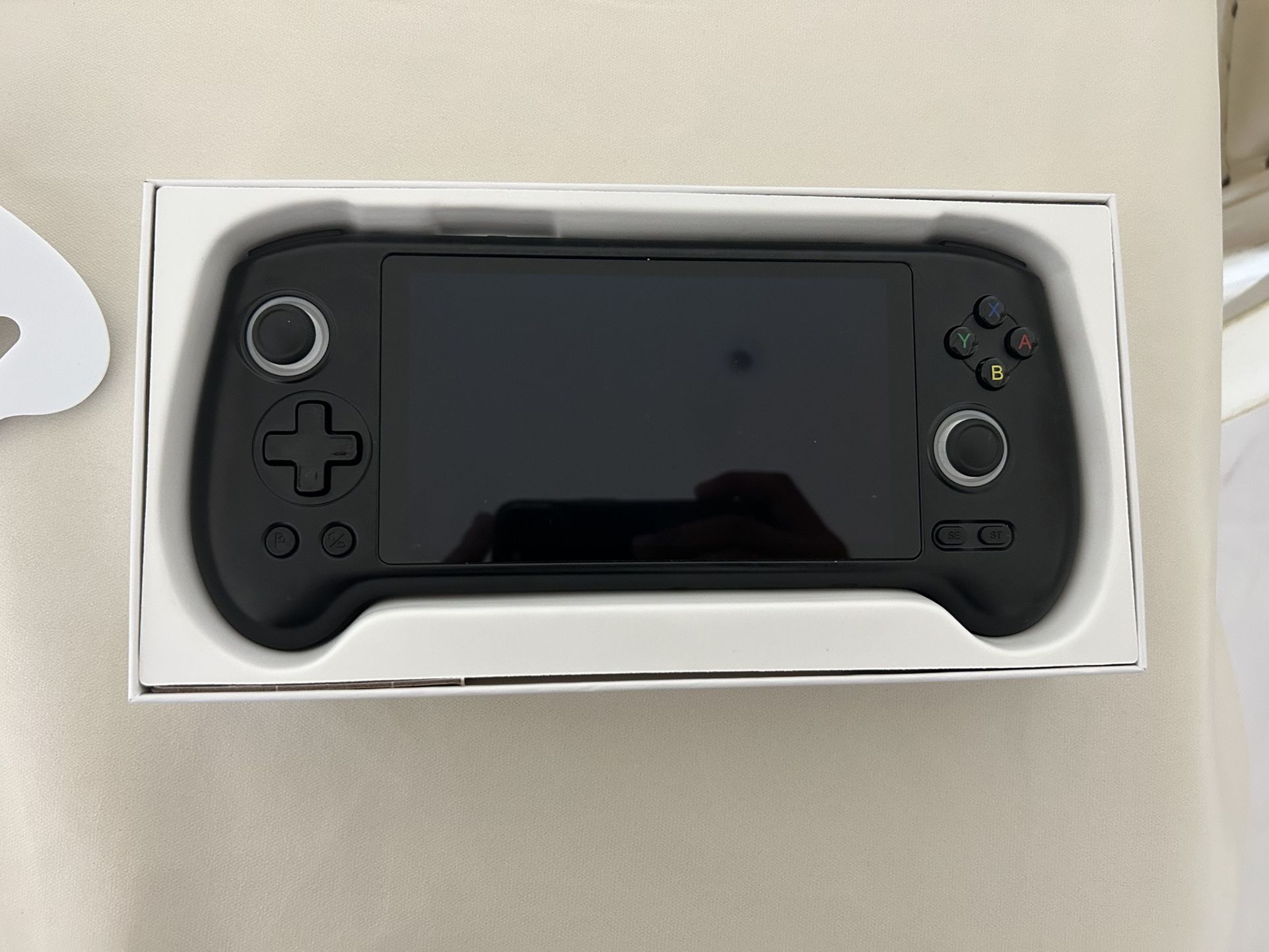 RG556 128GB Gaming Device