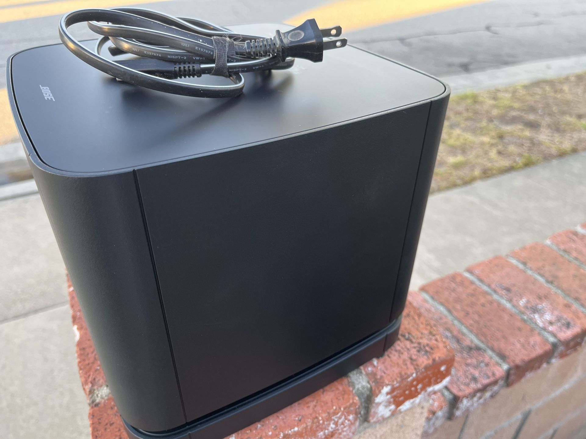 Bose Bass Module 500 Black Subwoofer